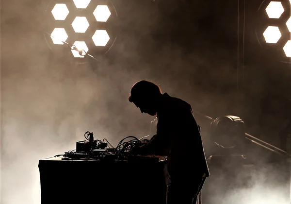 Brandt Brauer Frick – Mercan Fröhlich