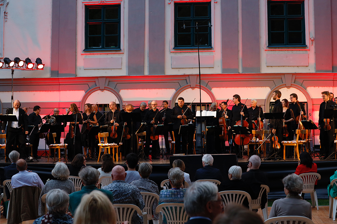 Konzerte im Fronhof -Foto Mercan Fröhlich